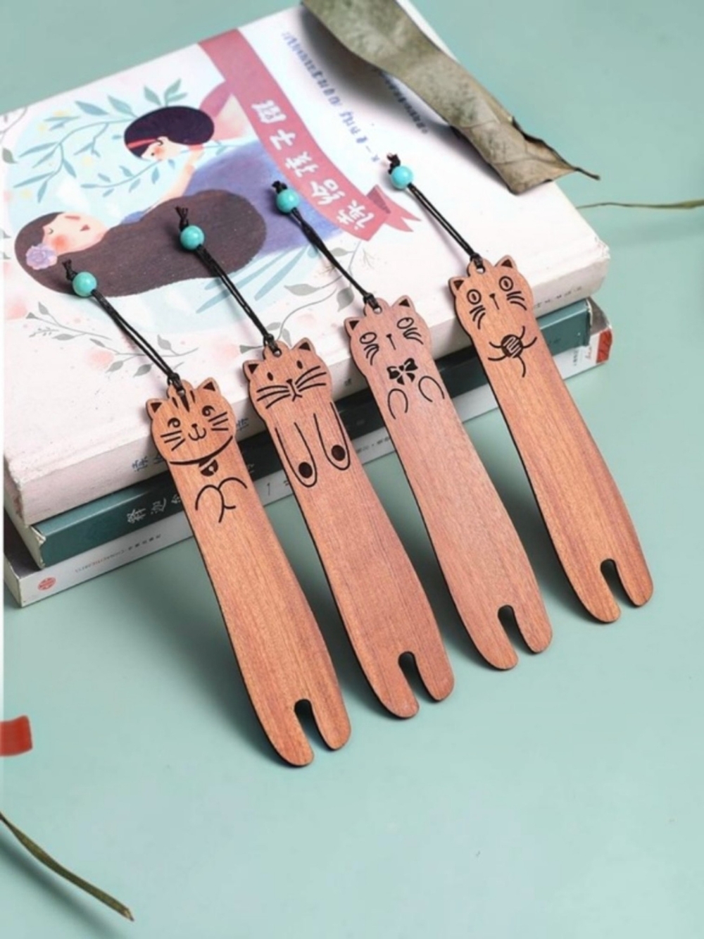 Gift Boxed Set Of Wooden Cat Bookmarks NIB! NWT!